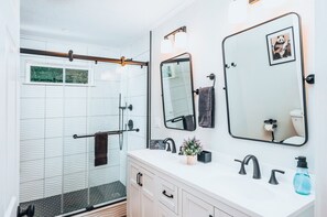 Hair dryer, towels