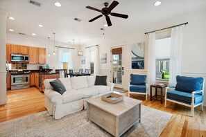 Smart TV 50 pollici con canali digitali, Netflix, Hulu