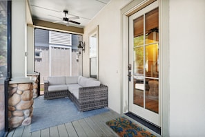 Interior entrance - 30A Beach House - Saltwater Cottage  (Santa Rosa Beach)