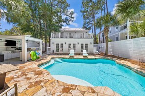 Beheizter Pool
