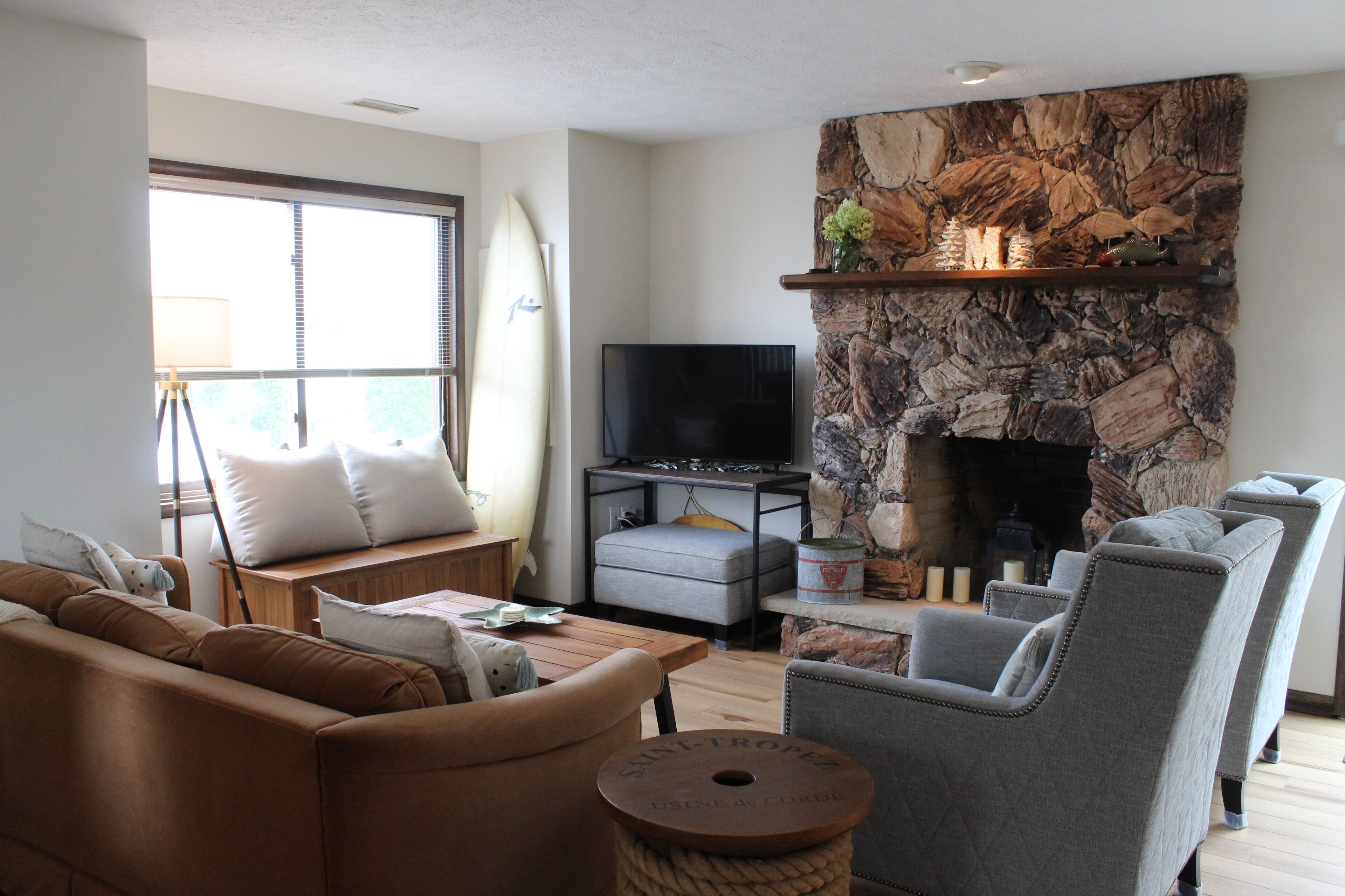 Älytelevisio, kirjoja