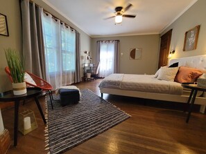 5 bedrooms, iron/ironing board, WiFi, bed sheets - Spacious 5 Bedroom In The Desirable area Of Park Ave Welcomes Large Groups (Rochester)