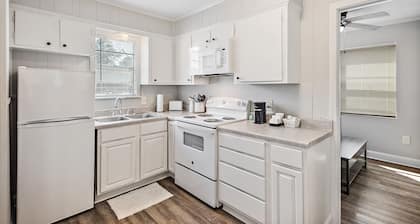 Cottage 4 - Nobody Inn