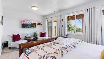 Cuna de viaje, wifi gratis y ropa de cama