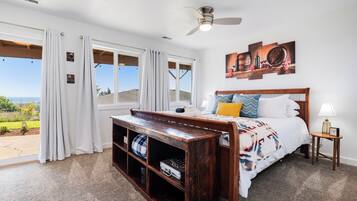 Travel crib, free WiFi, bed sheets