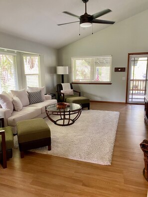 Smart-TV, filmbibliotek, PC-skjermer og printere