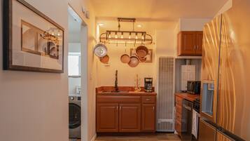 Micro-ondas, fogão, cooktop, lava-louças