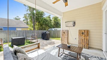 House | Terrace/patio