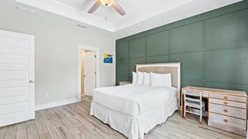 House | 3 bedrooms, individually decorated, individually furnished