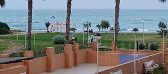 Neon- Precioso Apartamento con Vistas al mar 🌊