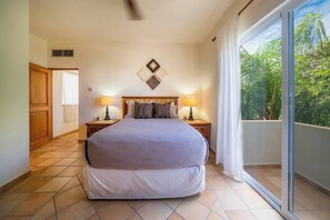 2 bedrooms, in-room safe, iron/ironing board, free WiFi