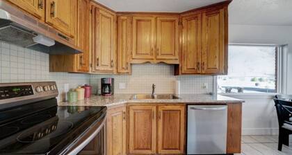 Get Together w/so Much Space & Comfort! Pets Too!
