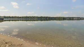 Beach - Peaceful Grams Lake Stay Near Notre Dame (New Carlisle)