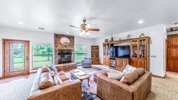 Televisor intel·ligent, llibres i videoteca