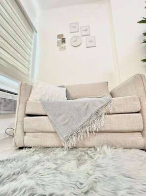 Interior - Instaworthy High Ceiling Staycation Studio @ Azure
(San Fernando)