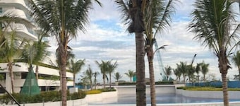 27th Floor Adjacent Studios Balcony Arayat View