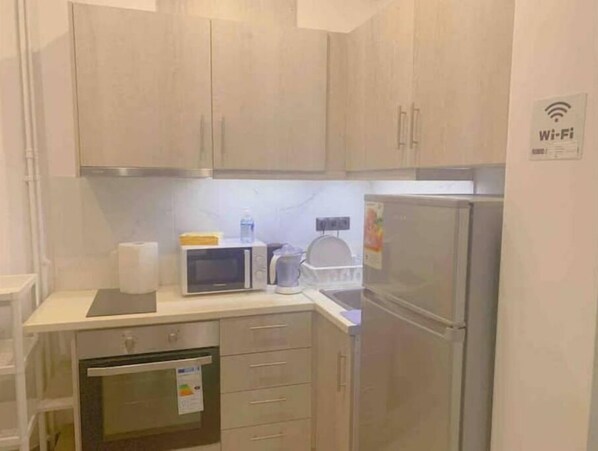 Fridge