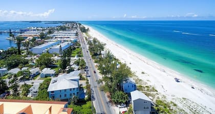 The Cottage by Anna Maria Island