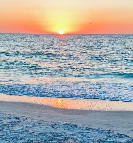 The Cottage by Anna Maria Island