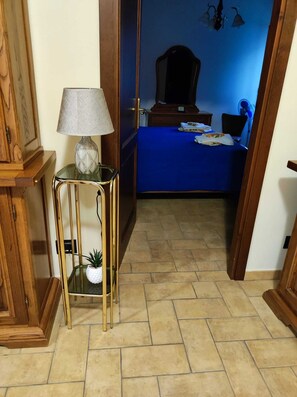 2 Schlafzimmer, Bügeleisen/Bügelbrett, Bettwäsche