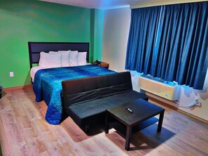 Junior suite | 1 slaapkamer, Italiaanse Frette-lakens, luxe beddengoed