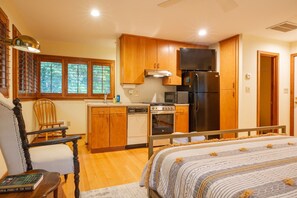 6 Schlafzimmer, Schreibtisch, Bügeleisen/Bügelbrett, kostenloses WLAN