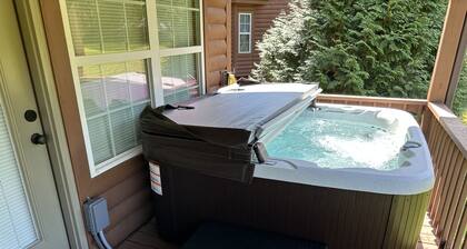 Cabin close to Helen and Water