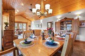 公寓客房 (3 Bedrooms) | 餐廳