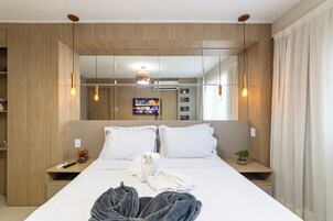Apartamento | 2 quartos, roupas de cama premium, Wi-Fi de cortesia