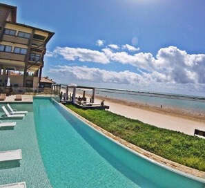 Outdoor pool - Apartamento Vista Mar - Destino BSM 209 (Barra de São Miguel)