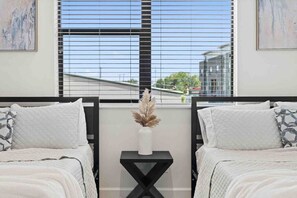 2 Schlafzimmer, Schreibtisch, Bügeleisen/Bügelbrett, kostenloses WLAN