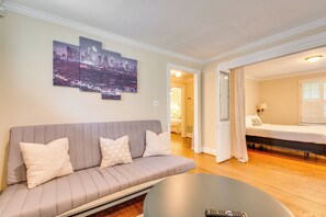 2 slaapkamers, een strijkplank/strijkijzer, wifi, beddengoed