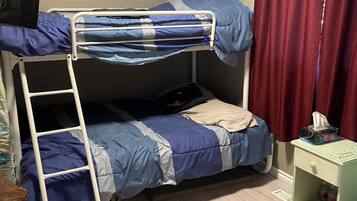 3 Schlafzimmer, kostenloses WLAN, Bettwäsche