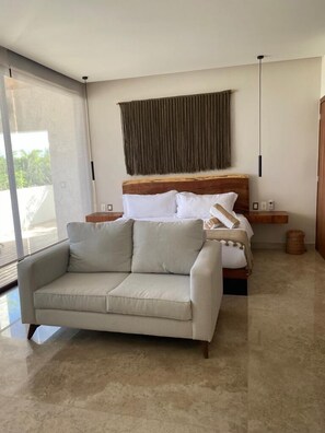 ملاءات من القطن المصري وأغطية فراش متميزة وألحفة محشوة بالريش