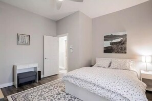 2 habitaciones, tabla de planchar con plancha y wifi gratis 