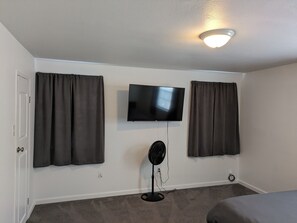 2 chambres, fer et planche à repasser, Wi-Fi gratuit, draps fournis
