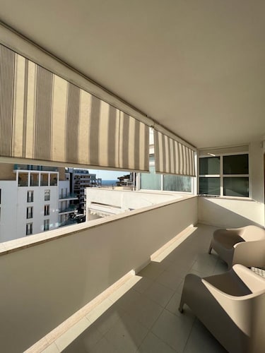 THE LIGHTHOUSE ON THE SEA
Luxury Apartment - Fair area