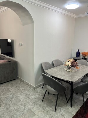 Dining - Modern prime location Zanzibar Stone Town apartment (Zanzibar)