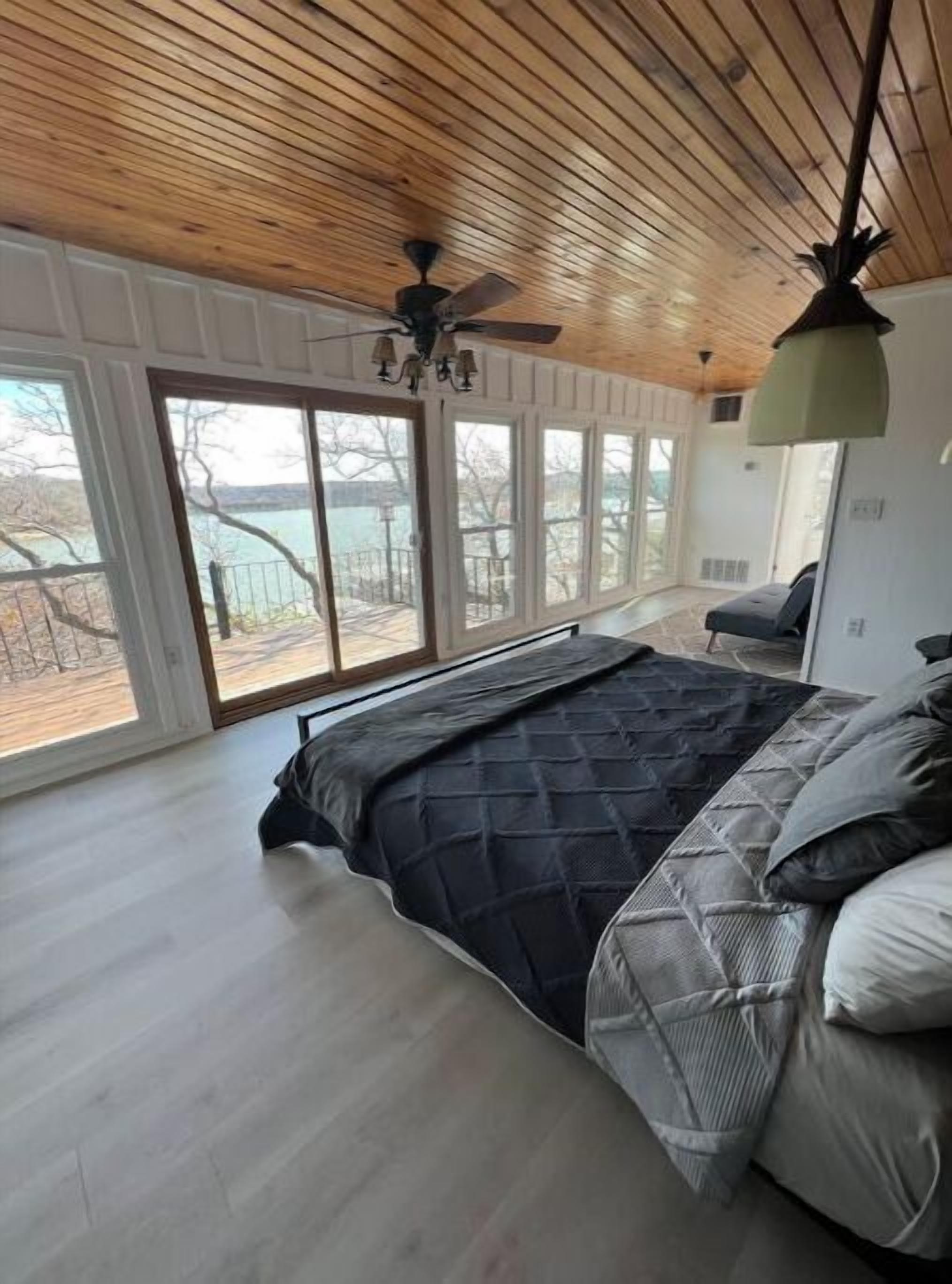 3 bedrooms, free WiFi, bed sheets