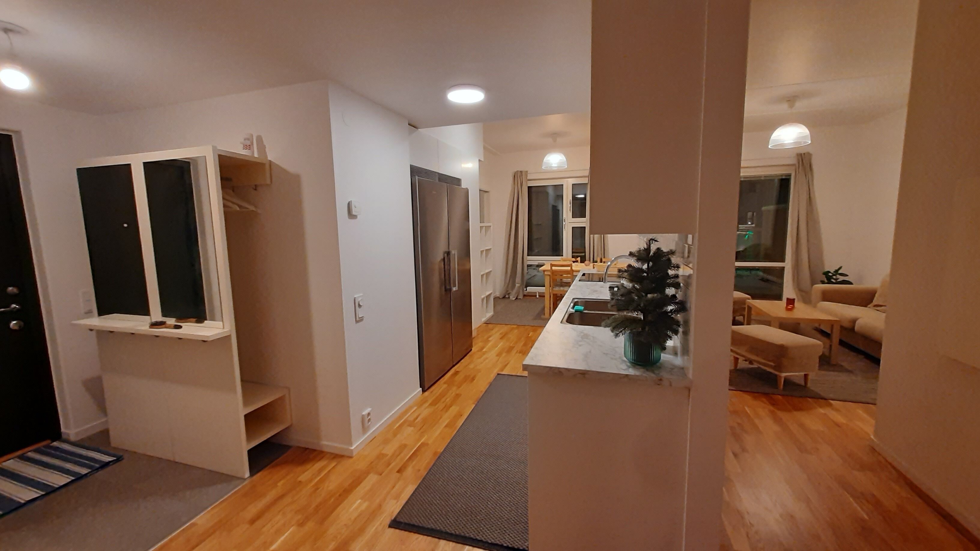 Stockholm Stylish, Lovely, Amazing & Modern Apartment +Balcony +Patio +Bbq +Park - ソルナ