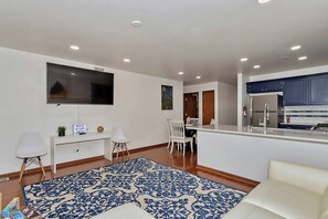 Smart TV, videojuegos, libros y oficina 