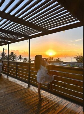 المنطقة المحيطة بالمنشأة