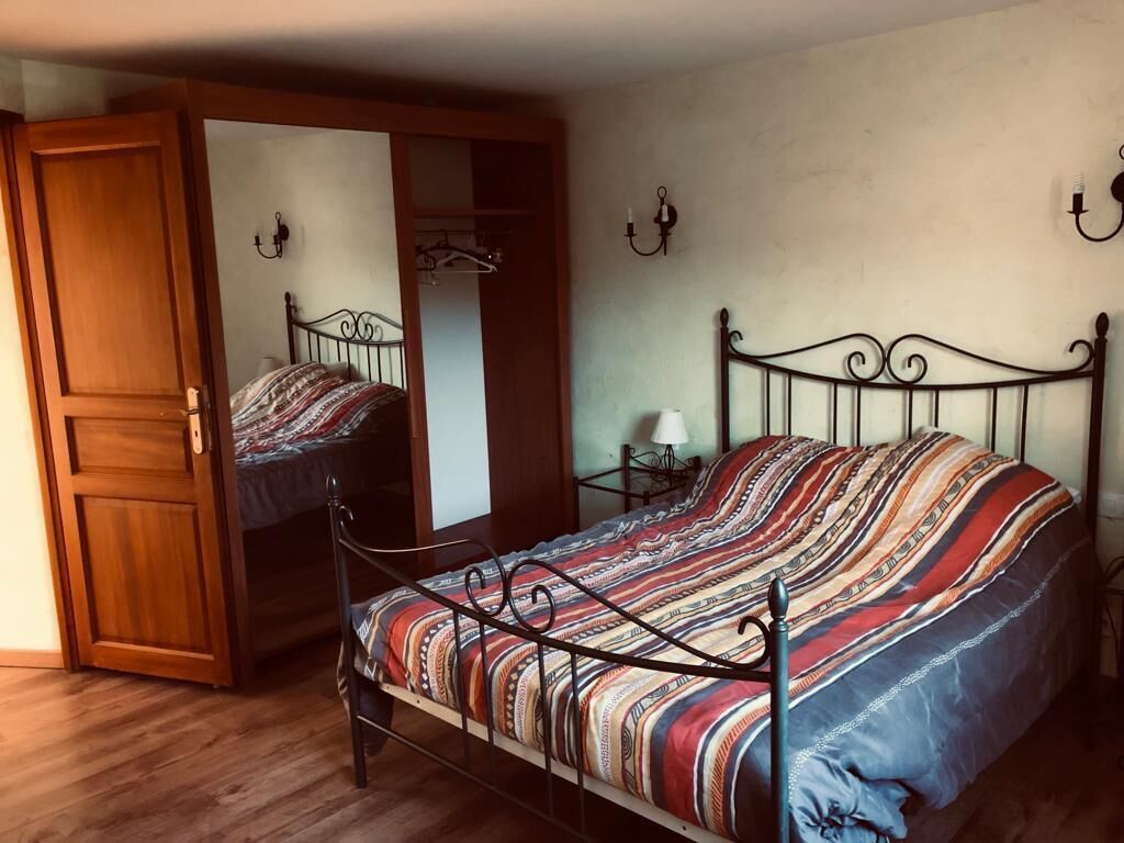 4 quartos, ferros/tábuas de passar roupa, berço de viagem, Wi-Fi