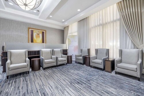 Las Vegas | Pool & Strip Access | Urban Comfort Stay