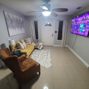 تلفزيون ذكي