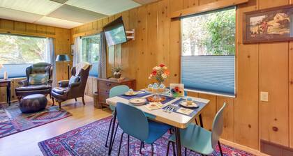 Peaceful & Scenic Cottage Near McKenzie River!