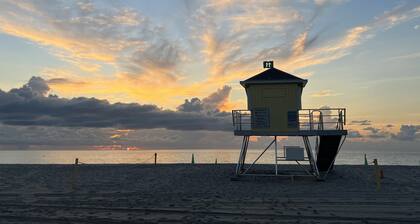 “Cozy Sweet Summer Home close to the beaches, stadium, airport
An entertainment”