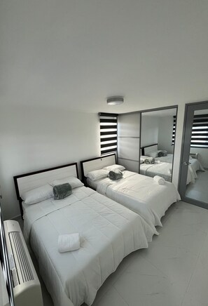 3 chambres, fer et planche à repasser, Wi-Fi gratuit, draps fournis