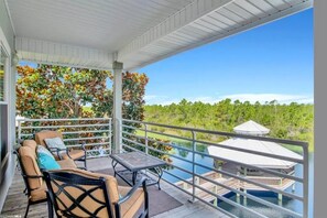 Terrace/patio - SPACIOUS CONDO BY THE BEACH! 
Beautiful lagoon views and close to restaurants! (Orange Beach)