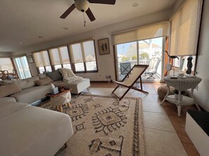 Smart TV, videogiochi, libri